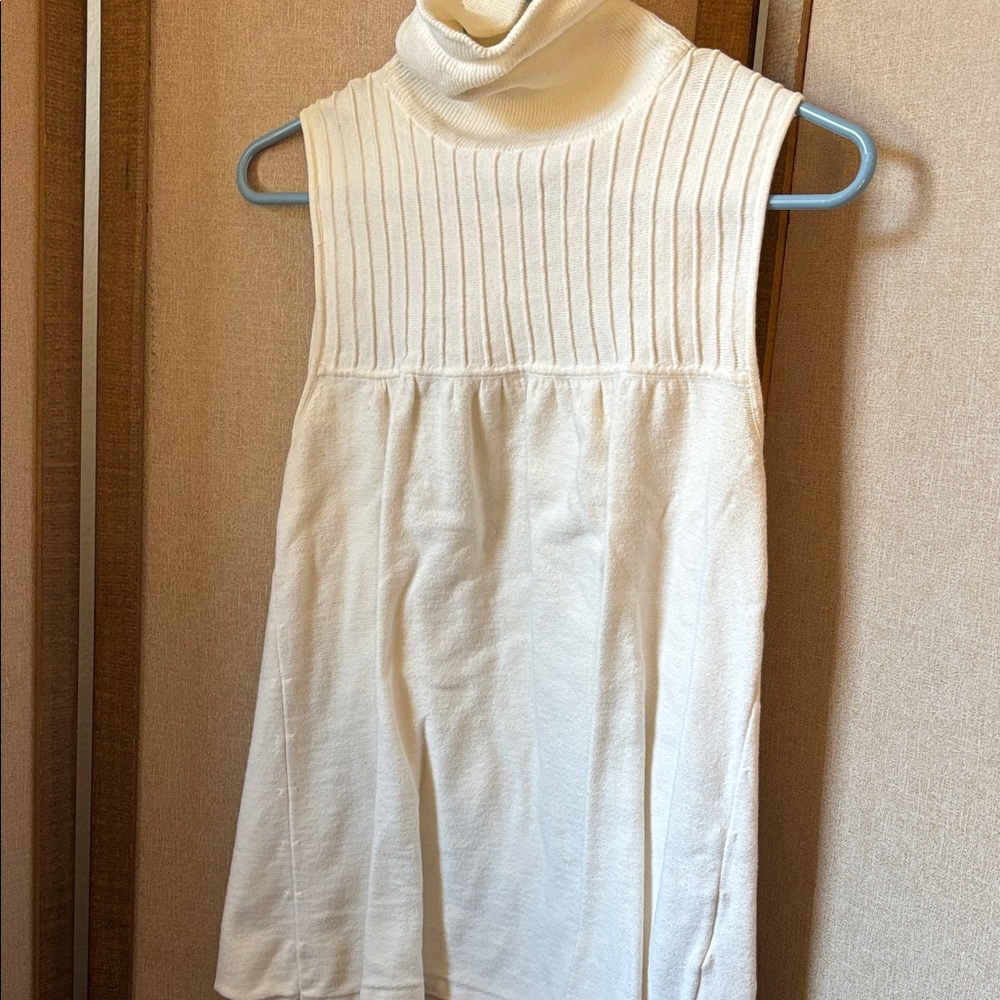 Old Navy Cream Cowl Neck Sweater medium